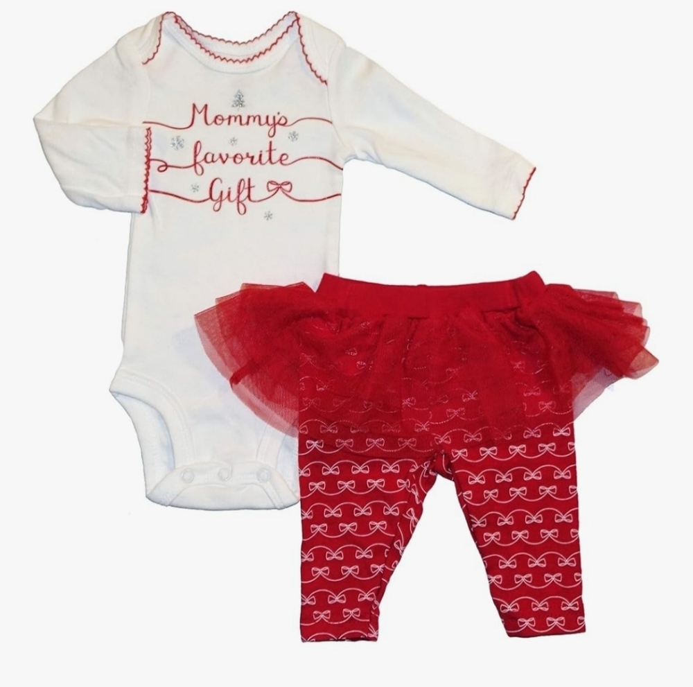 NWT - Carter's Infant " Mommy's Favorite Gift" Outfit - 12 Mos.